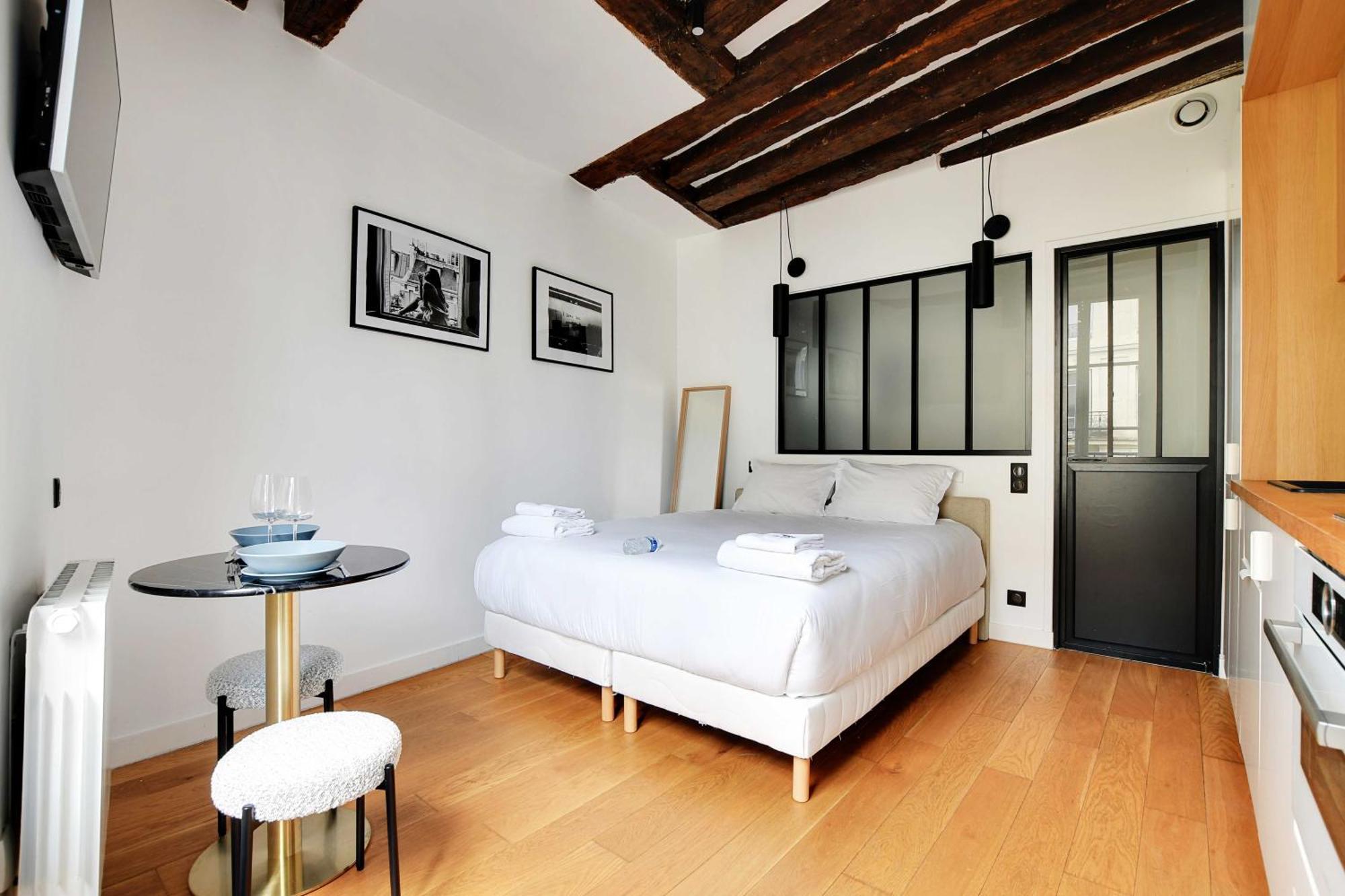 Charming A-c - 2p - Le Marais Appartement